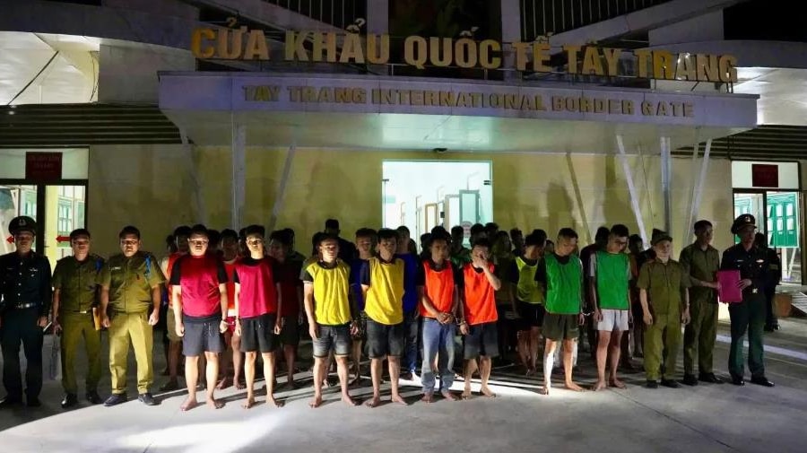 Triệt phá đường dây lừa đảo công nghệ cao chiếm đoạt hơn 15 tỷ đồng