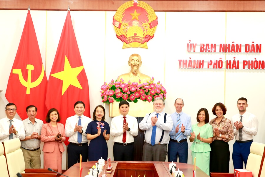 Strengthening cooperation between Hai Phong and partners from Russian Federation