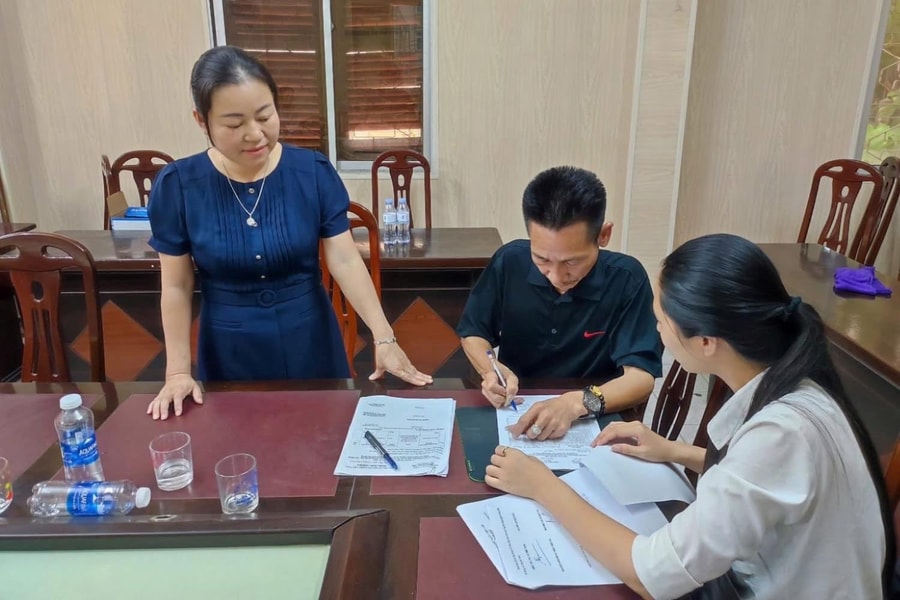 Hộ dân cuối cùng bàn giao mặt bằng dự án đường gom đường sắt Hà Nội - Hải Phòng đoạn qua xã Phú Thái
