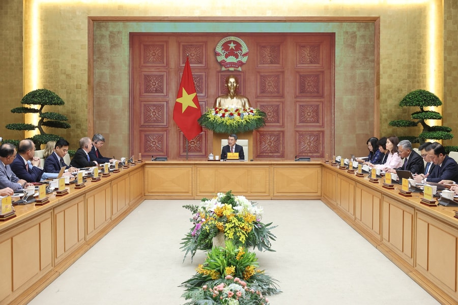 Thủ tướng Lê Minh Hưng làm việc với đoàn 52 doanh nghiệp hàng đầu Hoa Kỳ