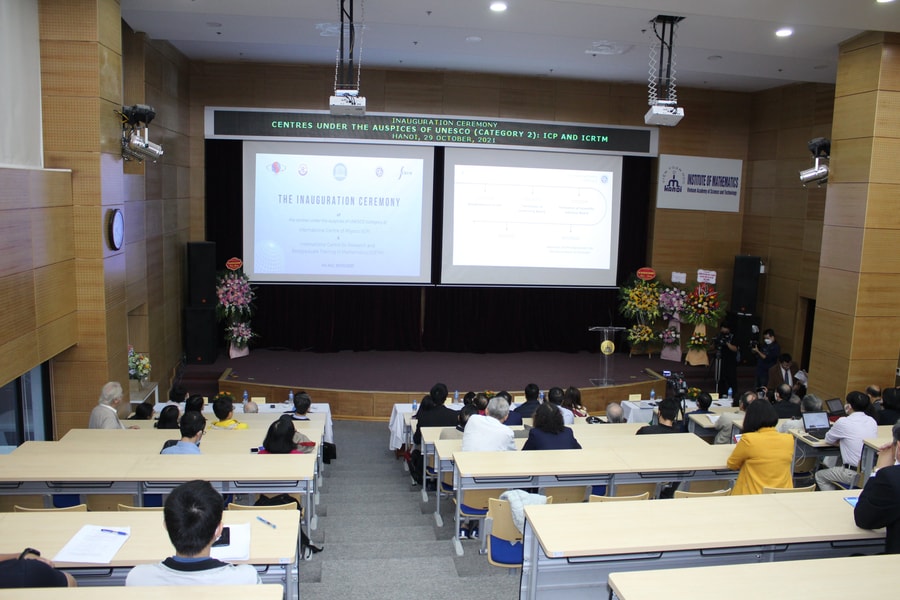 UNESCO gia hạn bảo trợ hai trung tâm khoa học của Việt Nam