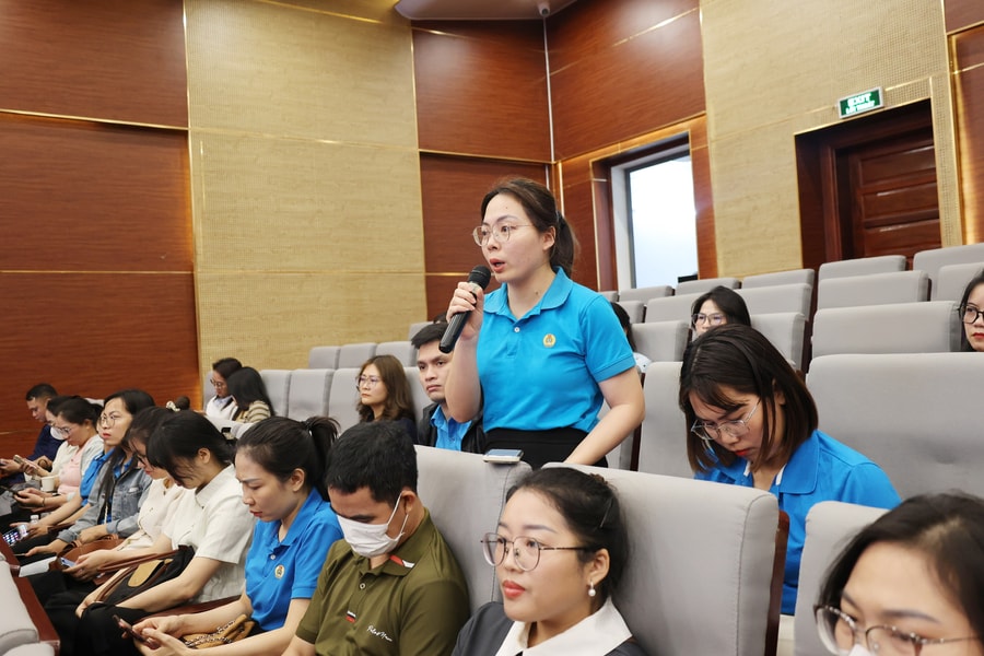 Đối thoại - nâng cao phúc lợi cho người lao động