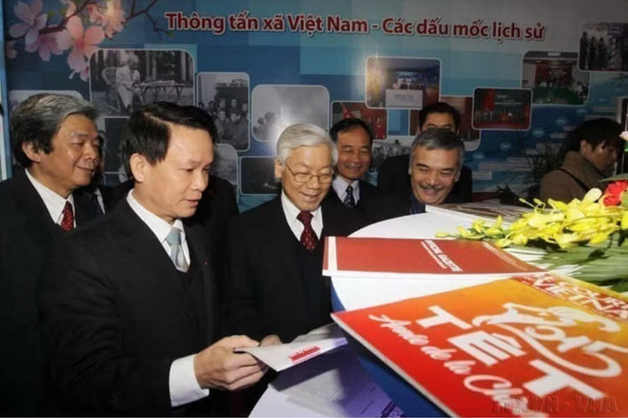 Điểm tựa dẫn dắt người làm báo vững bước vào chương mới của đất nước