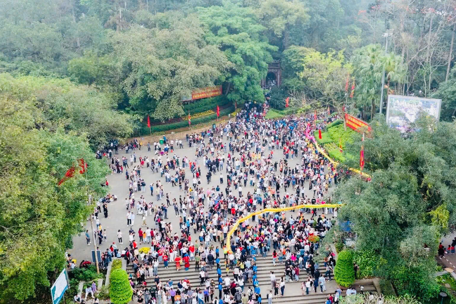 'Nghĩa đồng bào' trong ngày Giỗ Tổ