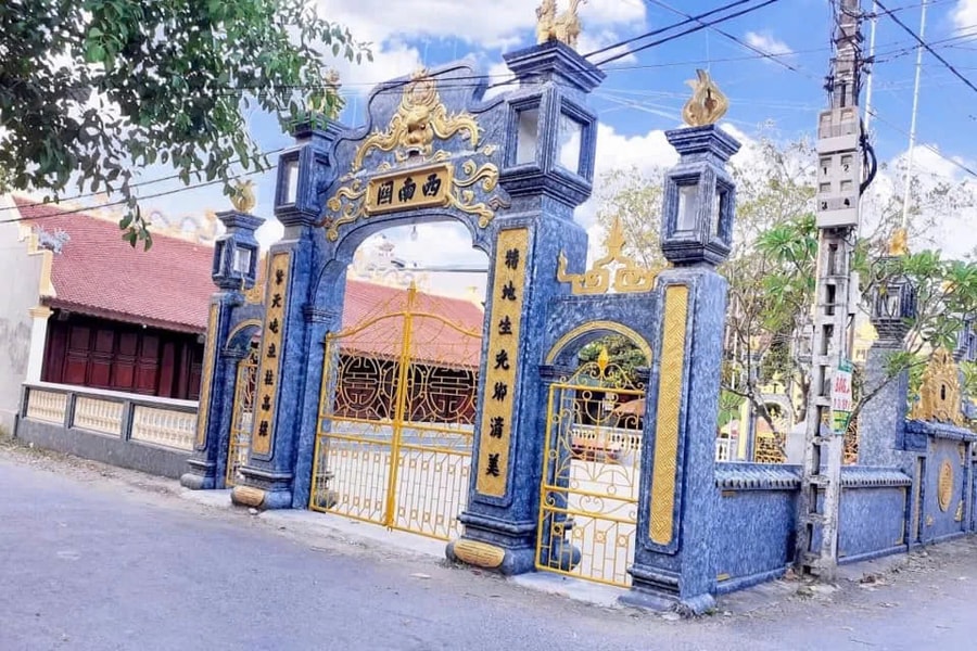 Đình Lôi Động thờ 3 danh nhân đất Việt