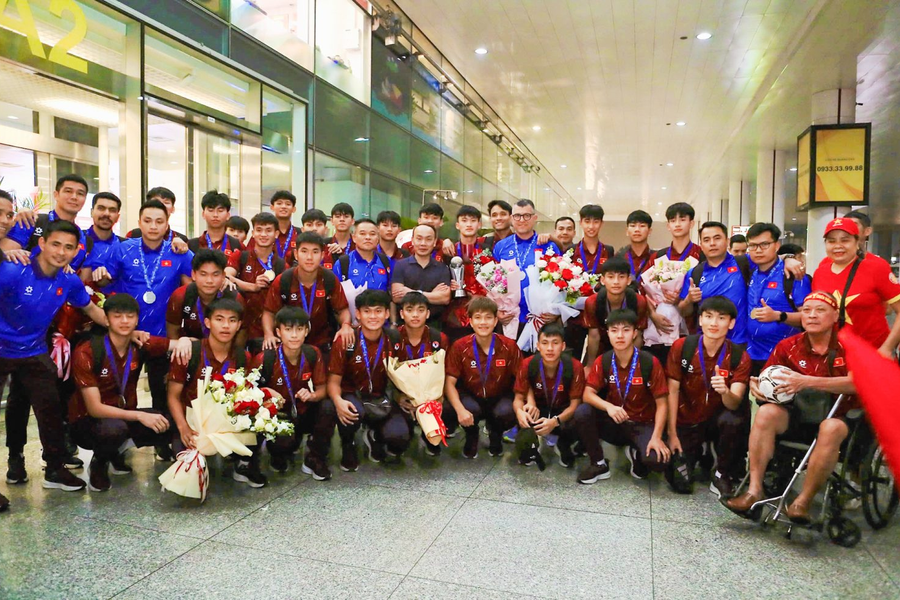 Đội tuyển U17 Việt Nam về nước sau chức vô địch Giải bóng đá U17 Đông Nam Á 2026