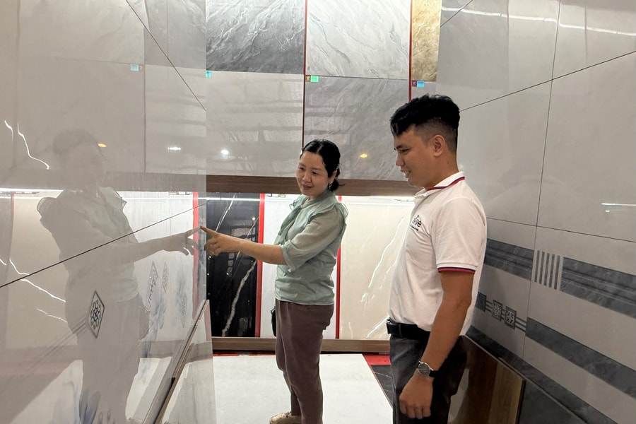 Giá vật liệu xây dựng tăng cao, người dân gặp khó