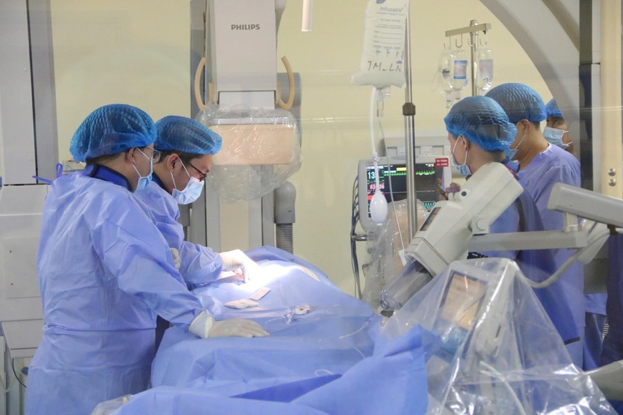 Bệnh viện Nhi Hải Phòng can thiệp tim mạch cho bệnh nhi bằng kỹ thuật hiện đại