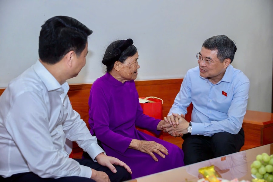 39 Bà mẹ Việt Nam anh hùng ở Hải Phòng được nhận quà của Thủ tướng Chính phủ