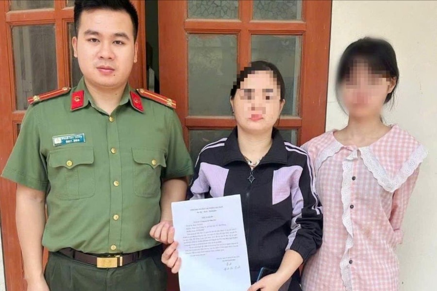 Công an xã Vĩnh Am khẩn trương tìm thấy bé gái mất liên lạc 2 ngày
