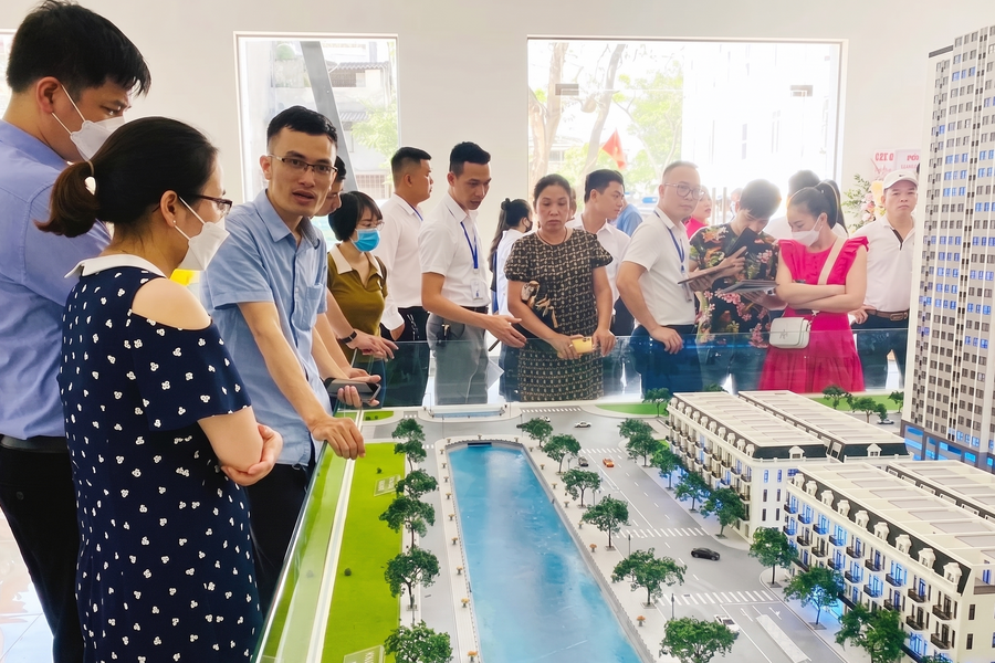 Tự cam kết thu nhập mua nhà ở xã hội - Gỡ khó cho người lao động
