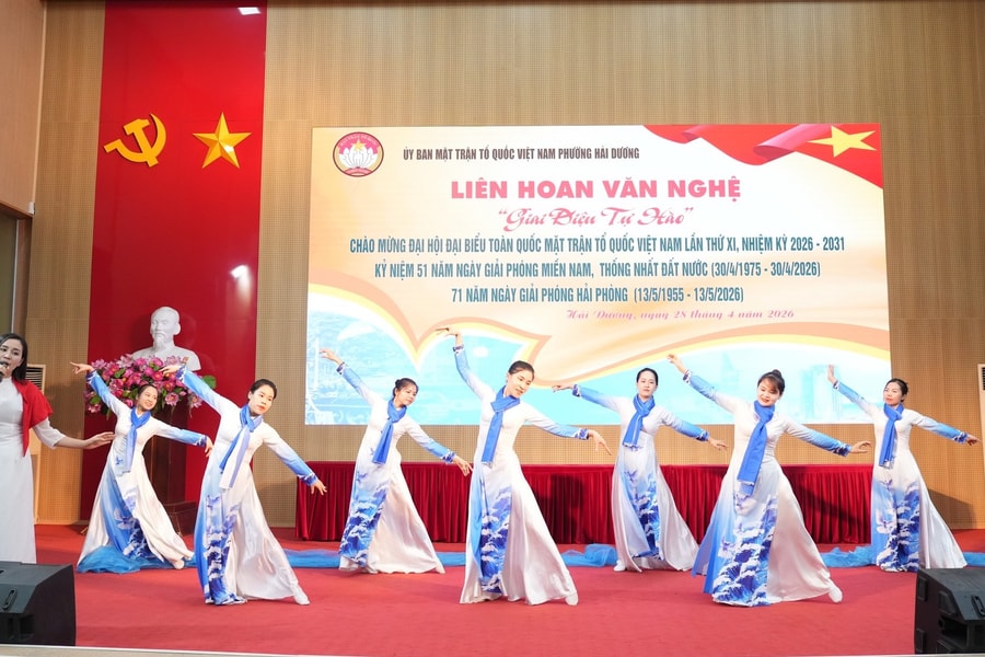 Sắc màu Lễ hội Hoa Phượng Đỏ lan tỏa từ cơ sở