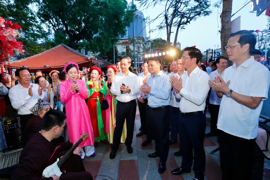 Hai Phong launches series of cultural activities for Red Flamboyant Festival 2026