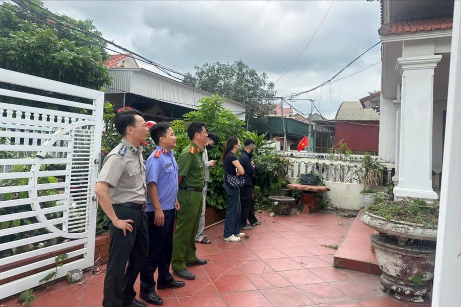 Tự nguyện bàn giao nhà đất sau nhiều lần vận động thi hành án