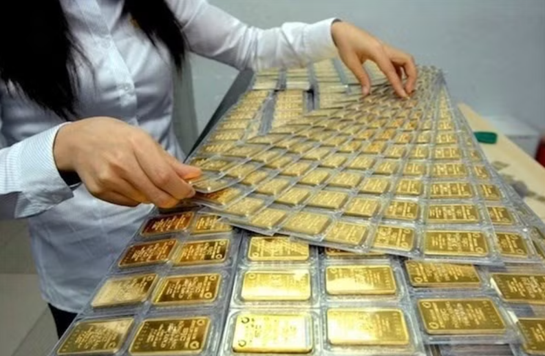 Nhiều phiên điều chỉnh, giá vàng nhẫn và SJC lùi về mốc 159 triệu đồng