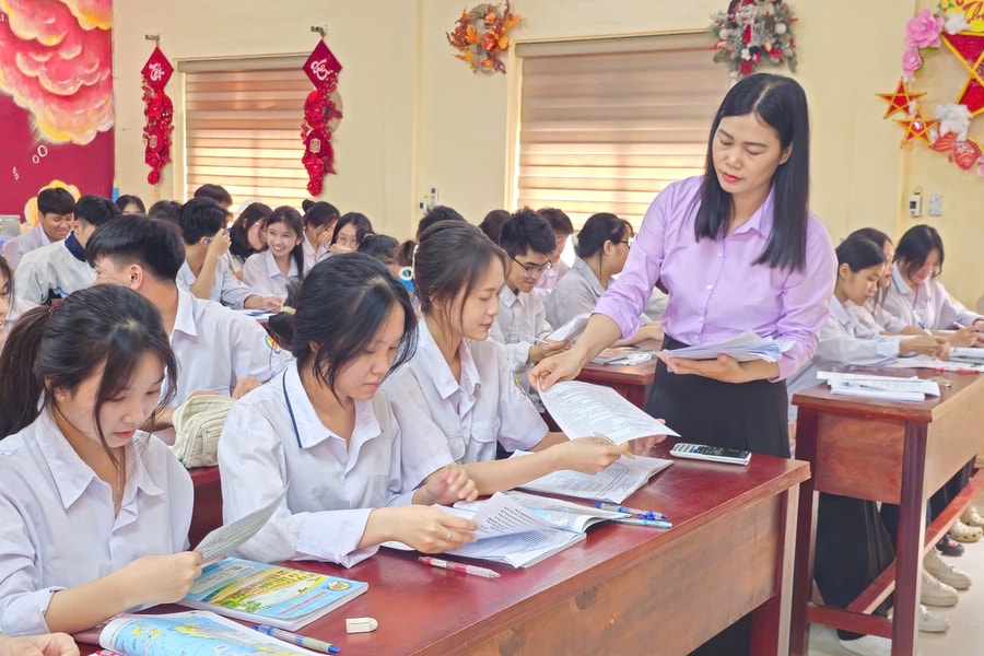 Tiếp sức học sinh học lực trung bình 'vượt vũ môn'
