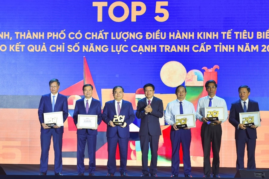 Điểm tin Podcast ngày 15/5