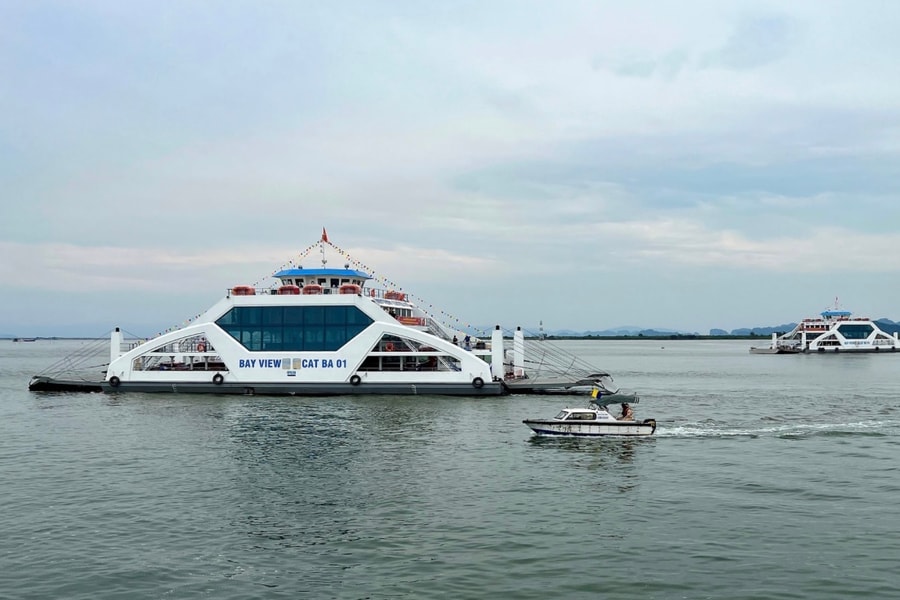 Two routes to Cat Ba island