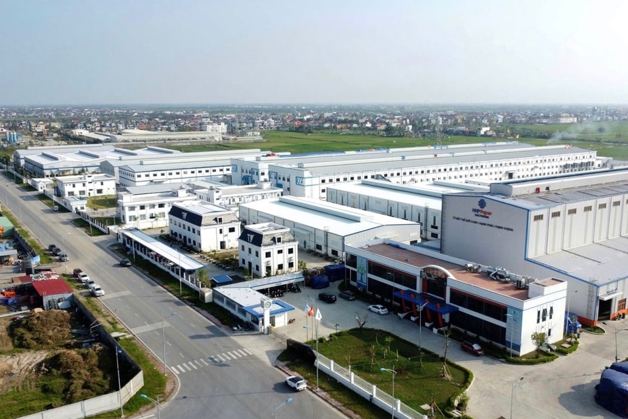 Expanding industrial-cluster infrastructure to create development space