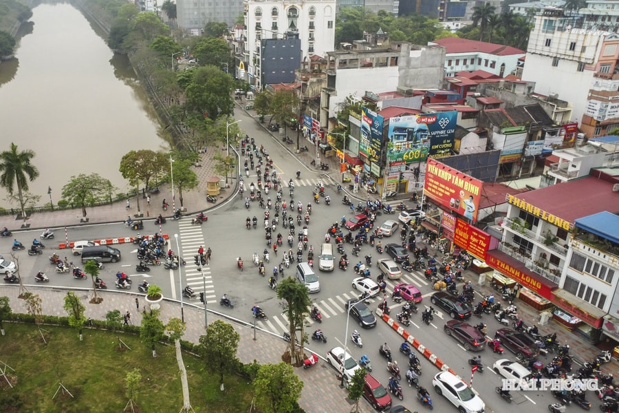Kiểm soát khí thải xe máy hướng tới giao thông xanh, đô thị văn minh