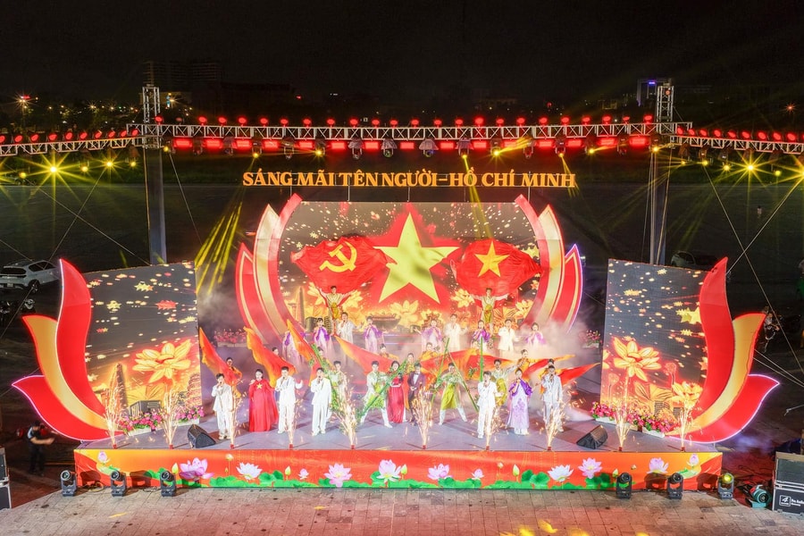 Đặc sắc chương trình nghệ thuật 'Sáng mãi tên Người - Hồ Chí Minh'