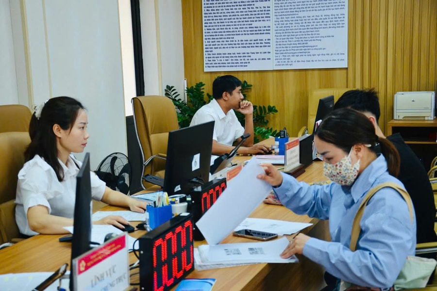 Chính quyền xã Kiến Hải thân thiện, hành chính hiện đại