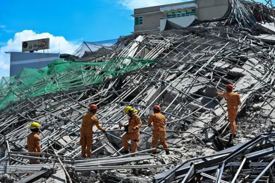 Philippines khẩn trương tìm kiếm người mất tích trong vụ sập tòa nhà 9 tầng