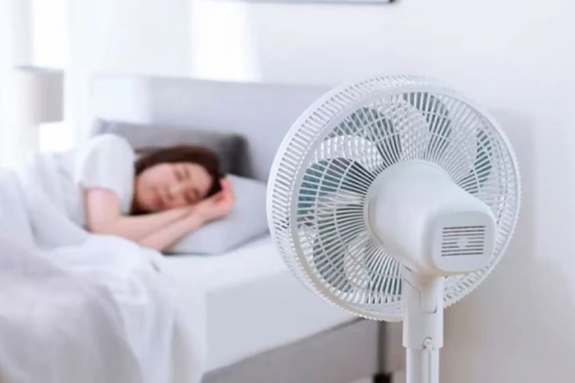 Cách dùng quạt mùa hè để ngủ ngon, tránh ảnh hưởng sức khỏe