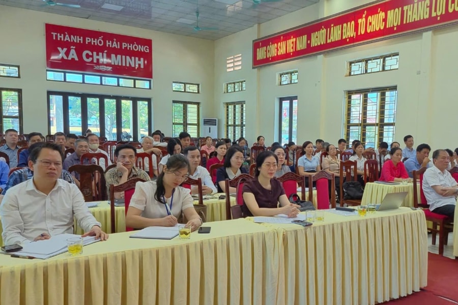 Tiếp tục hoàn thiện chính quyền địa phương 2 cấp ở xã Chí Minh