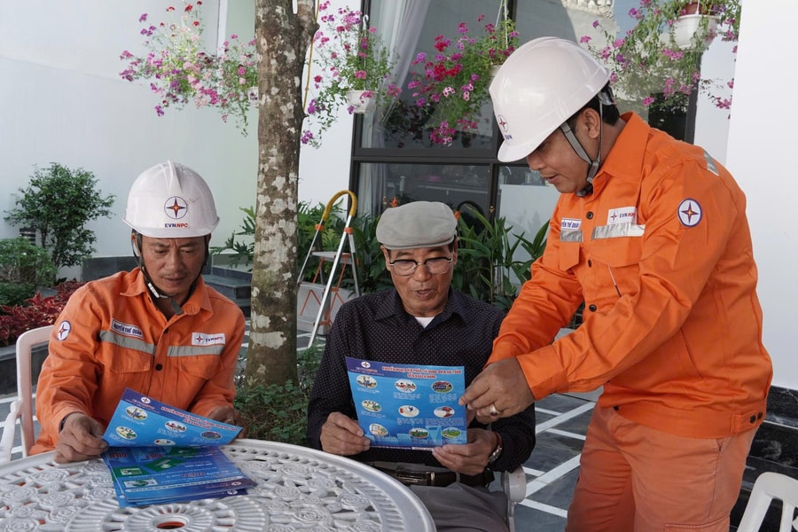 Điện lực Hải Phòng triển khai nhiều giải pháp tiết kiệm điện mùa nắng nóng