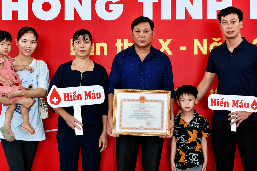 Cả gia đình cùng tích cực hiến máu