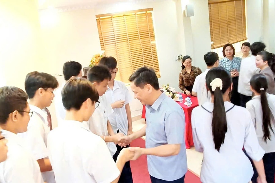 Lời động viên vượt trùng khơi tiếp sức sĩ tử 'vượt vũ môn'