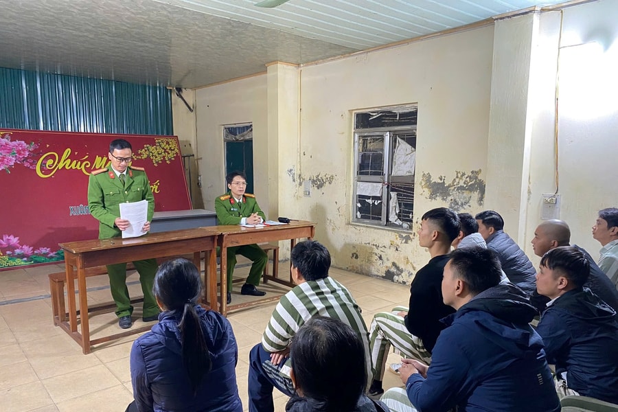 Thủ tục trả lại tiền, tài sản, giấy tờ đối với người đang chấp hành hình phạt tù