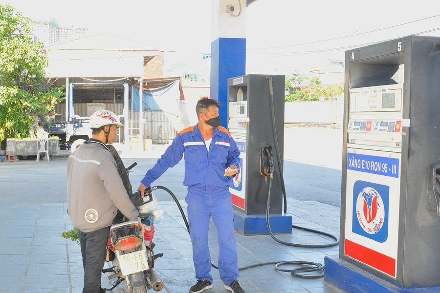 Hai Phong ready to fully switch to E10 biofuel