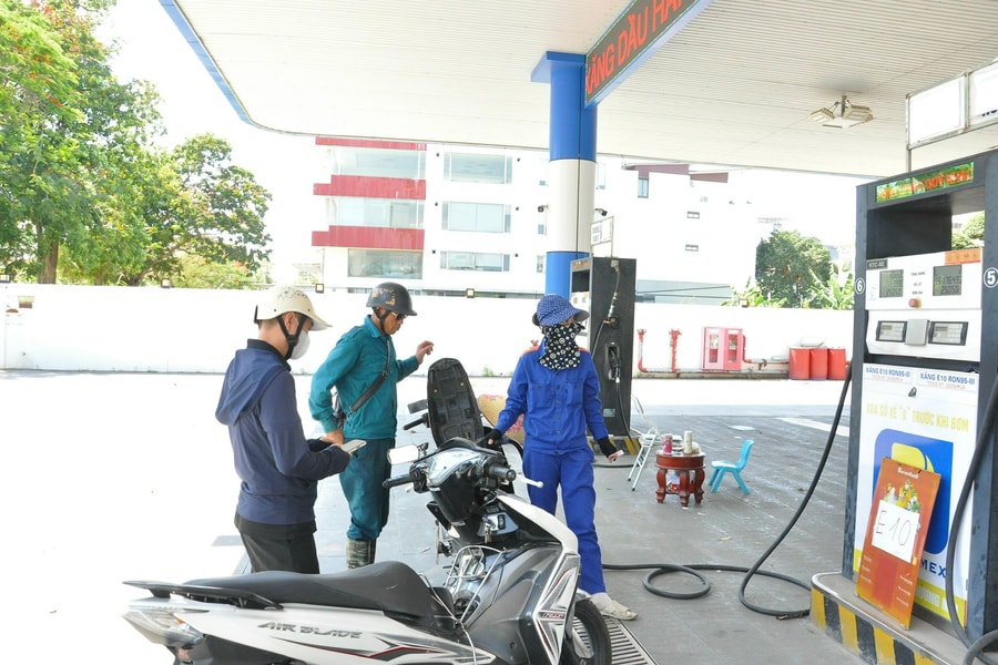 Công khai 13 số điện thoại tiếp nhận phản ánh về xăng E10