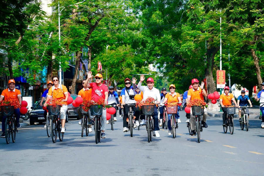 Đạp xe hữu nghị Hải Phòng và Hải quân Hoàng gia Hà Lan