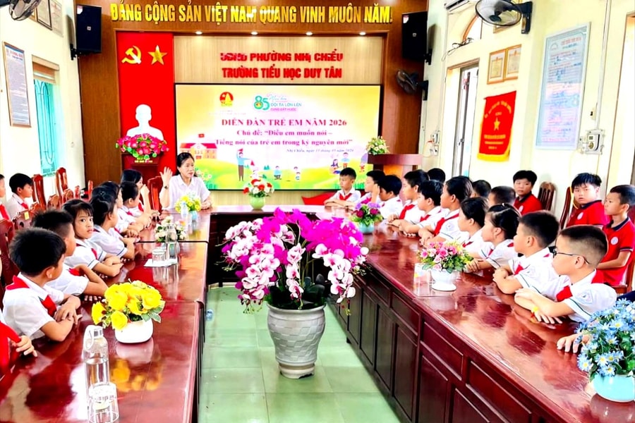Khuyến khích trẻ em lên tiếng từ diễn đàn học đường