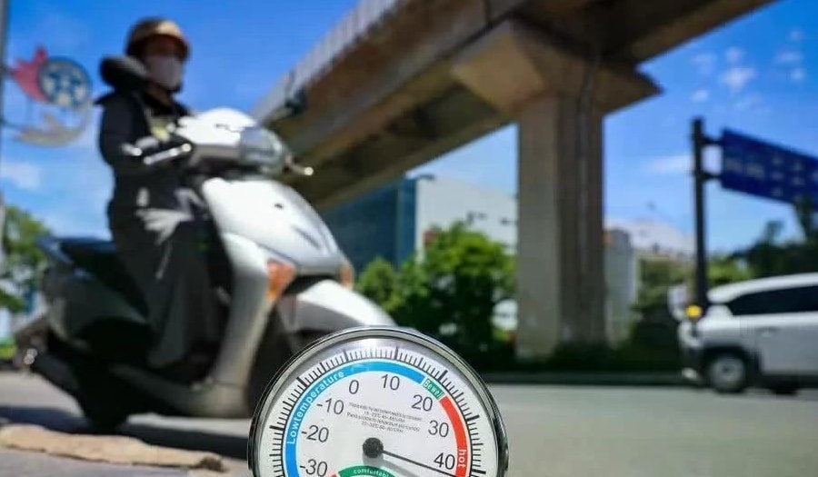 Nắng nóng xuất hiện nhiều và gay gắt hơn trong tháng 6, nguy cơ sốc nhiệt cao