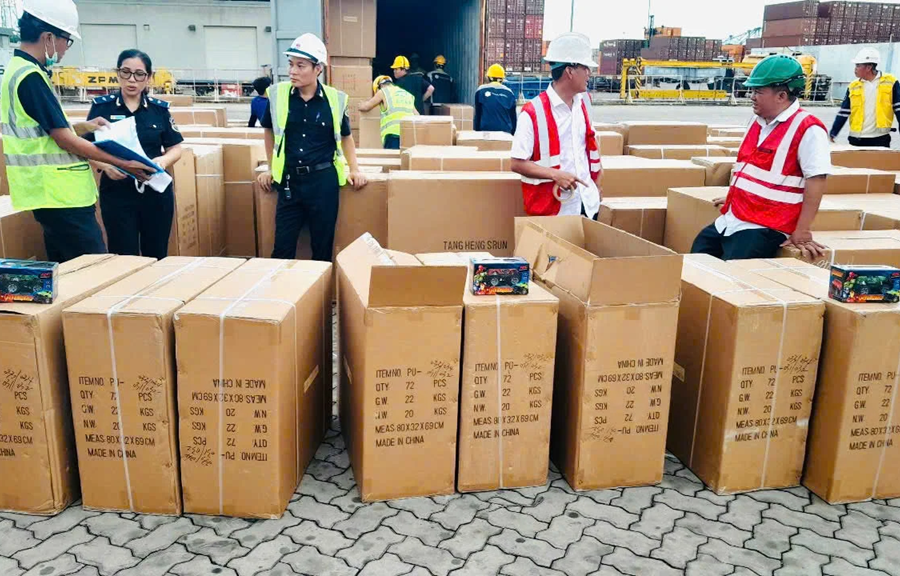 Hải quan phát hiện gần 5.000 sản phẩm nghi giả mạo nhãn hiệu