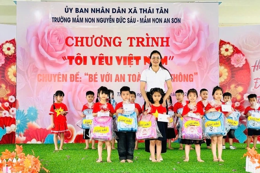 Trường Mầm non Nguyễn Đức Sáu học và làm theo gương Bác