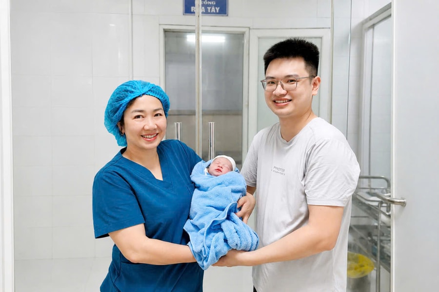 Bác sĩ Hà Thị Thu Luyến 'truyền năng lượng'