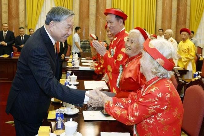 Khơi dậy tinh thần 'Tuổi cao - Gương sáng' trong giai đoạn phát triển mới