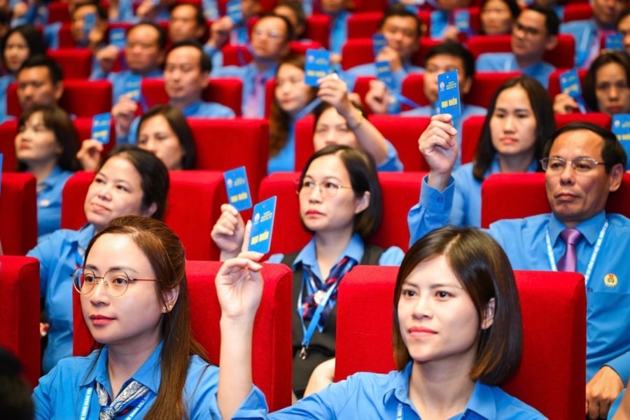28 Hai Phong delegates attend 14th Vietnam Trade Union Congress