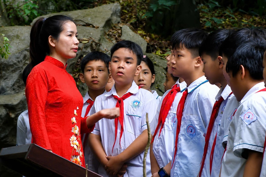 Học lịch sử từ những 'địa chỉ đỏ' ở địa phương