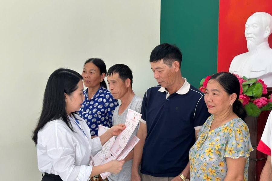 'Hành chính lưu động' - chính quyền đi tận nơi phục vụ dân