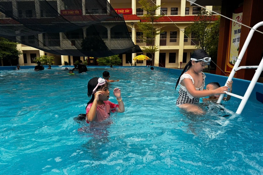 Hiệu quả từ những bể bơi di động tại trường học