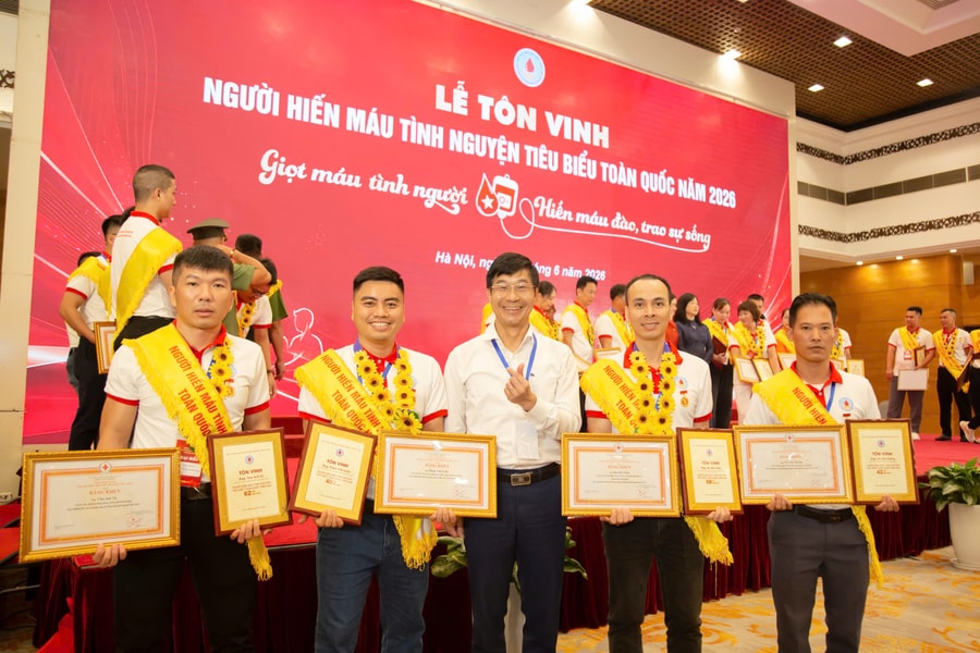 Hải Phòng có 4 cá nhân hiến máu tình nguyện tiêu biểu được tôn vinh