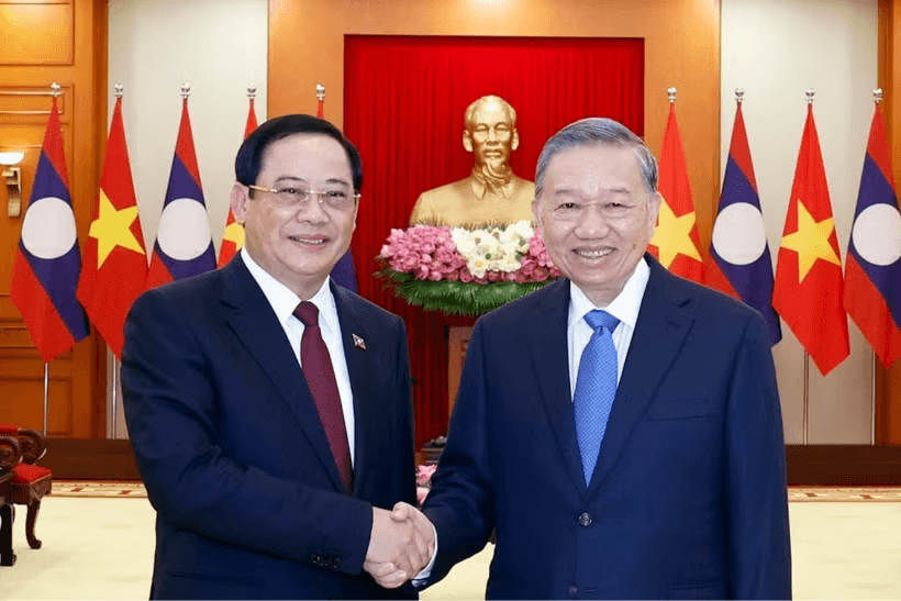 Củng cố quan hệ đặc biệt Việt Nam - Lào trong tình hình mới