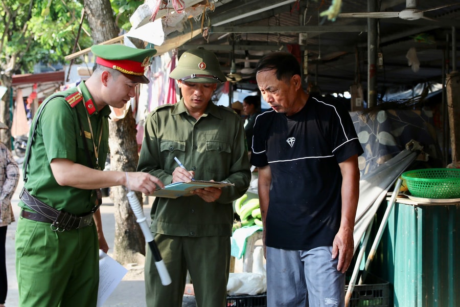 Cao điểm lập lại trật tự đường hè