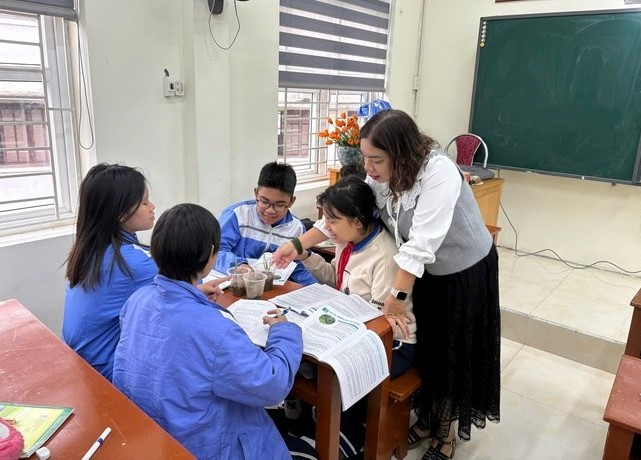 Lấy ý kiến tặng thưởng Huân chương Lao động hạng ba cho Đảng bộ Trường THCS Hồng Bàng